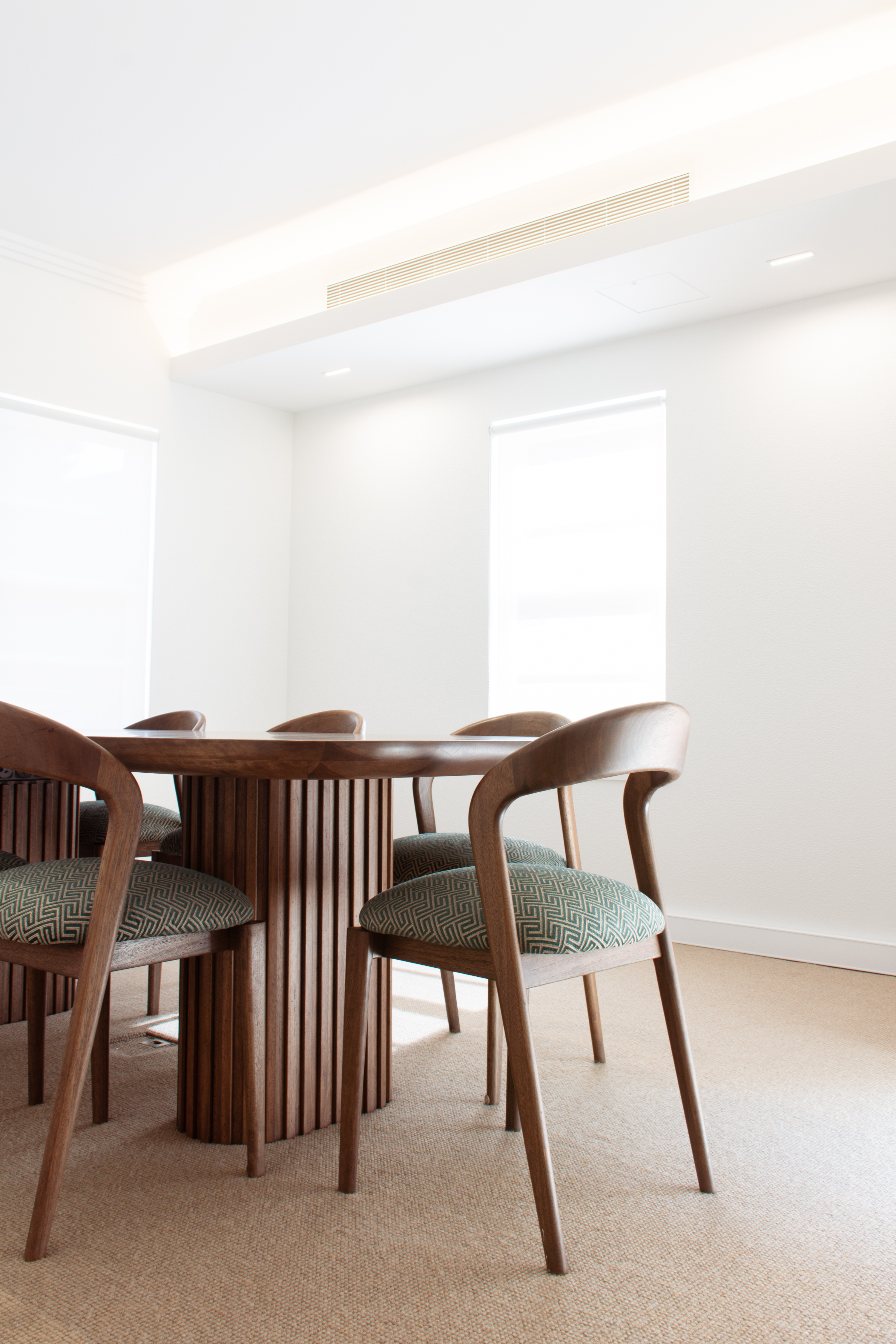 VSmyth_VOAK-FITOUT_MA_WEB-13