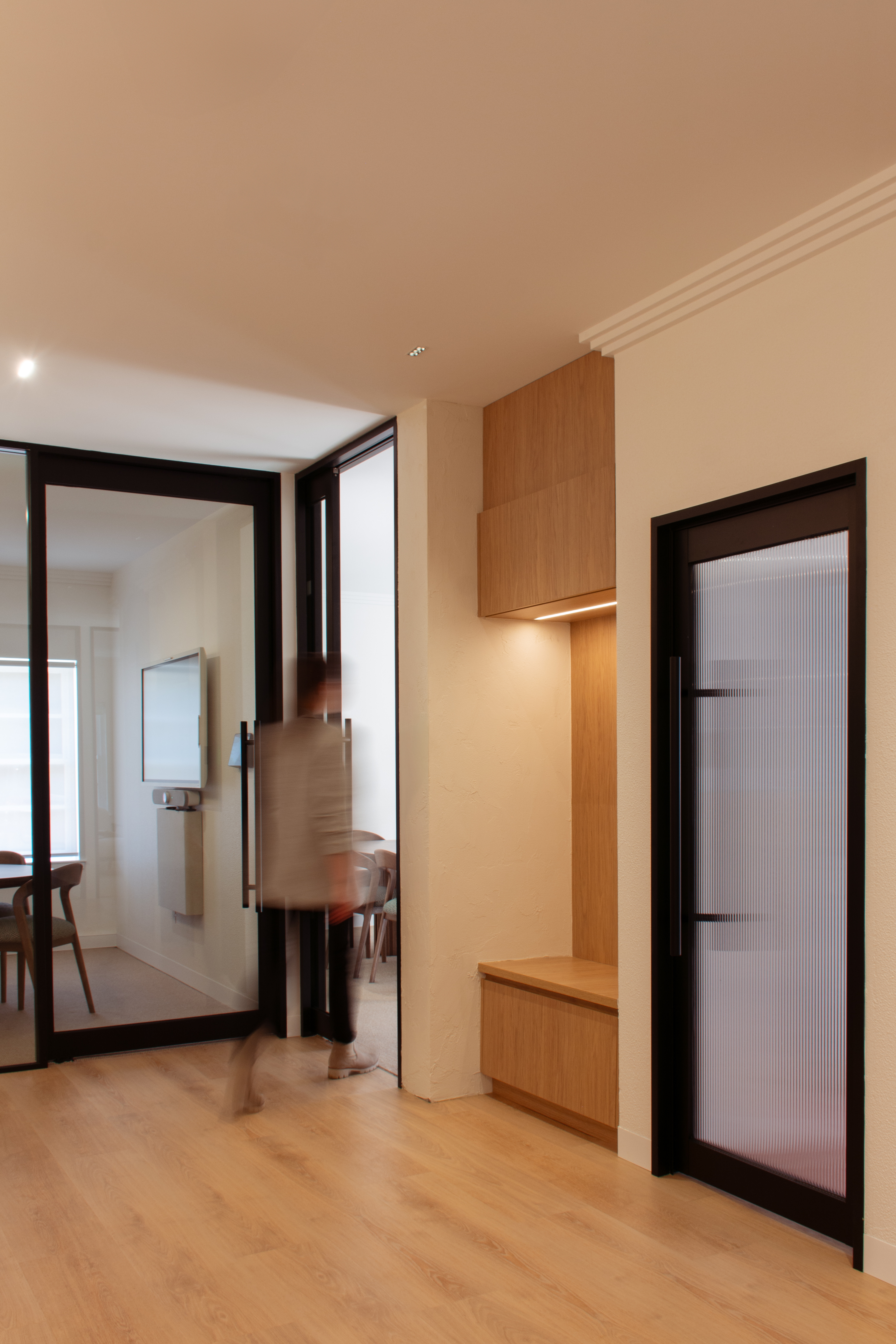 VSmyth_VOAK-FITOUT_MA_WEB-7