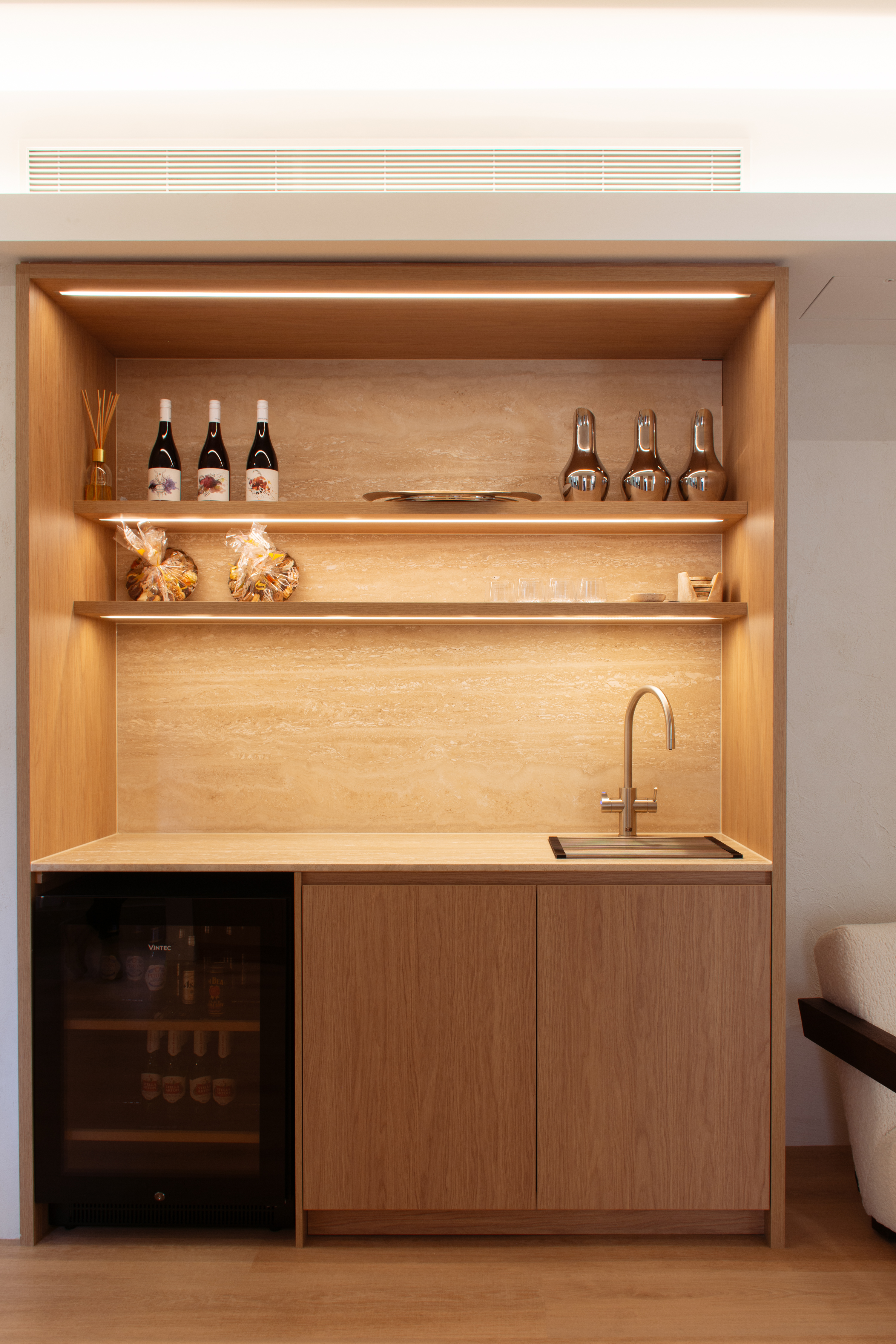 VSmyth_VOAK-FITOUT_MA_WEB-8